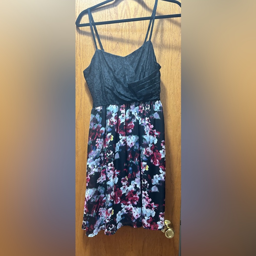 Studio Y Elegant Black dress